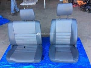 Toyota Landcruiser drivers right hand seat & passengers seat pair
