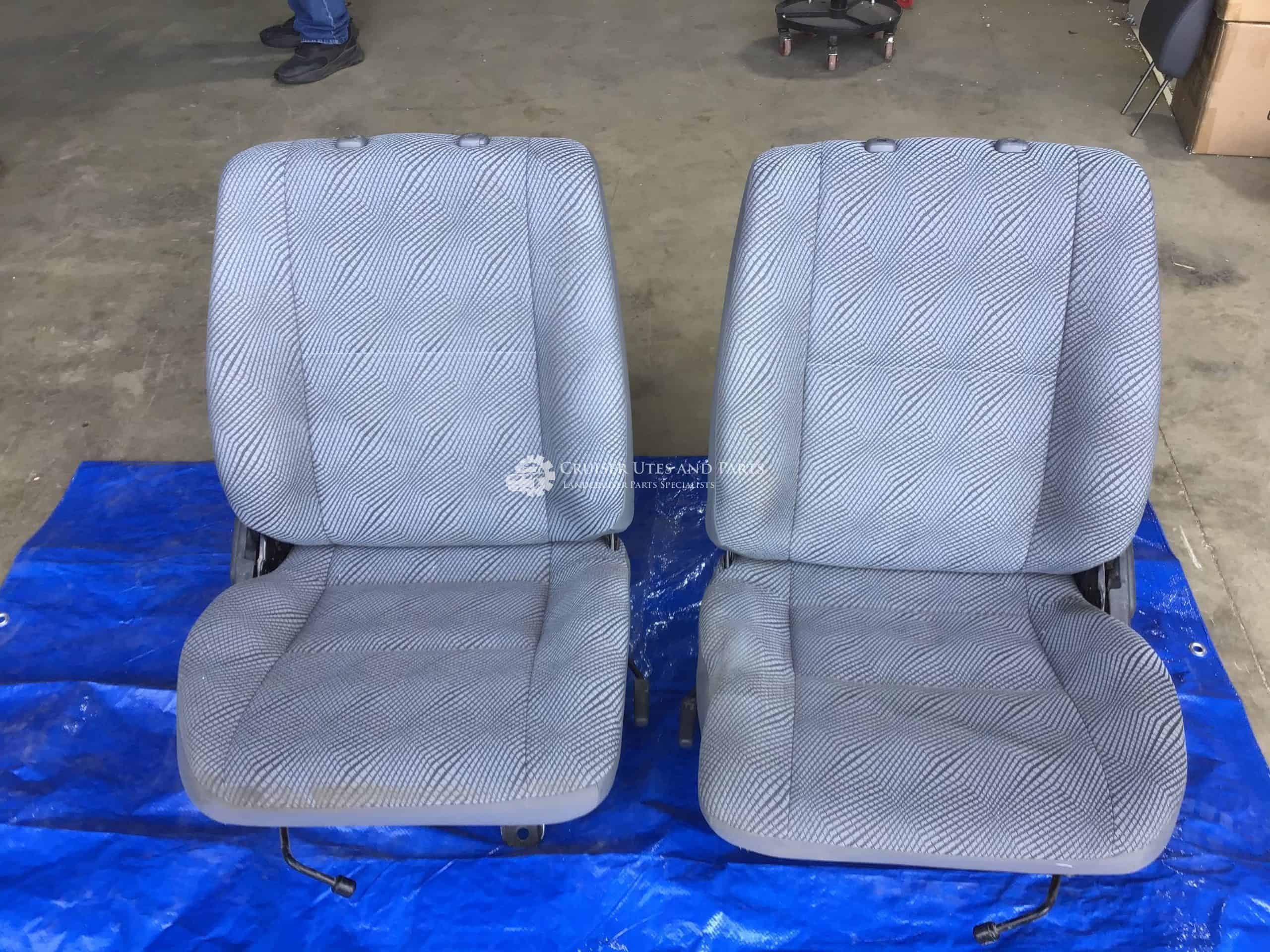 Landcruiser drivers right hand seat & passengers fabric seat pair